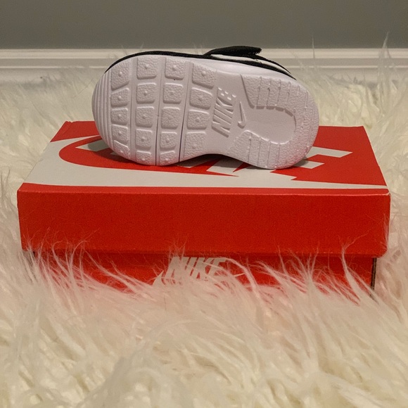 Toddler Nike Sneakers black white - Picture 3 of 7